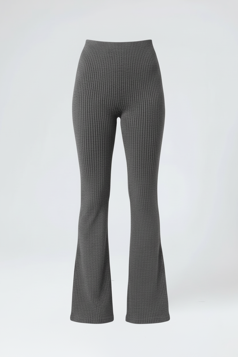 Pantalón gris oscuro flat lay